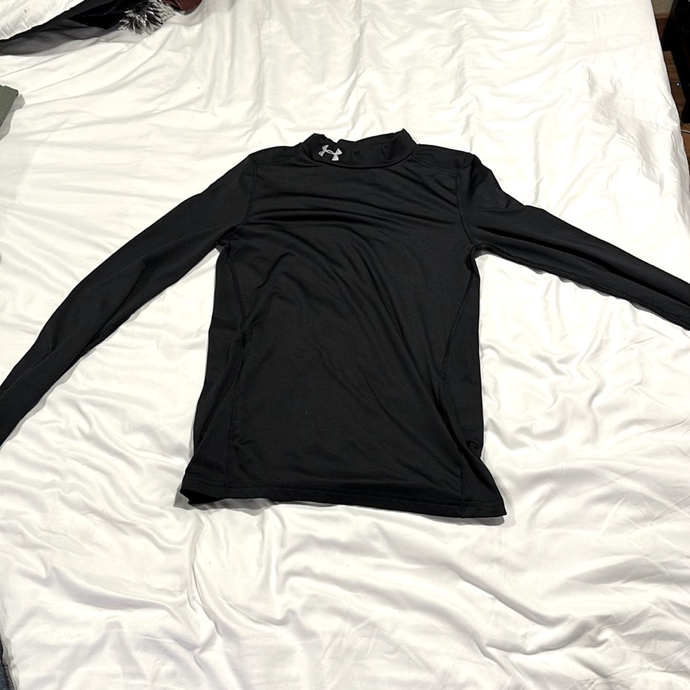Black Under Armor Athletic Longsleve